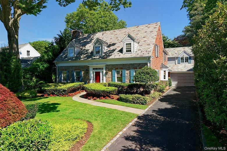61 Mason Drive