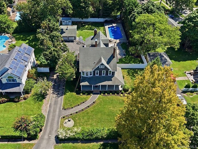 61 Ocean Avenue