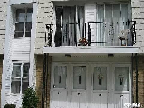61 Rocky Point Yaphank Rd #58