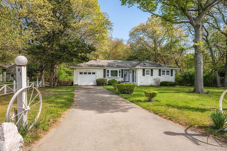 61 Sebonac Road
