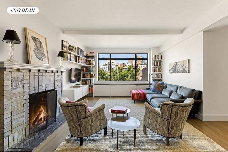 61 West 9th Street #9DE