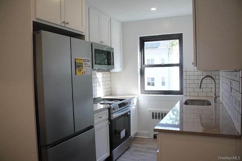 61 White Oak Street #4B