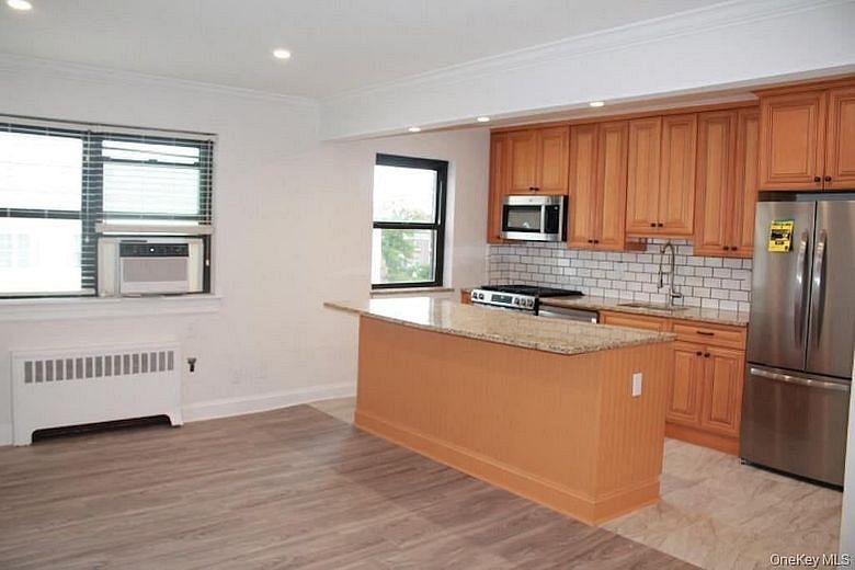 61 White Oak Street #5H