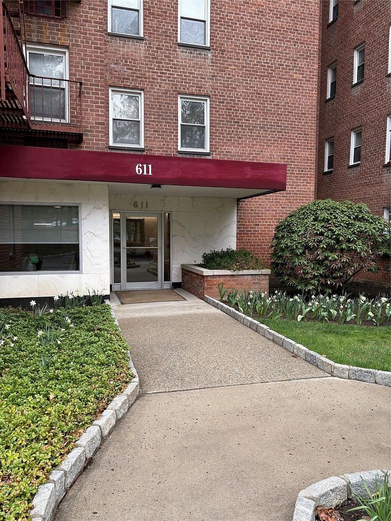 611 Palmer Road #20