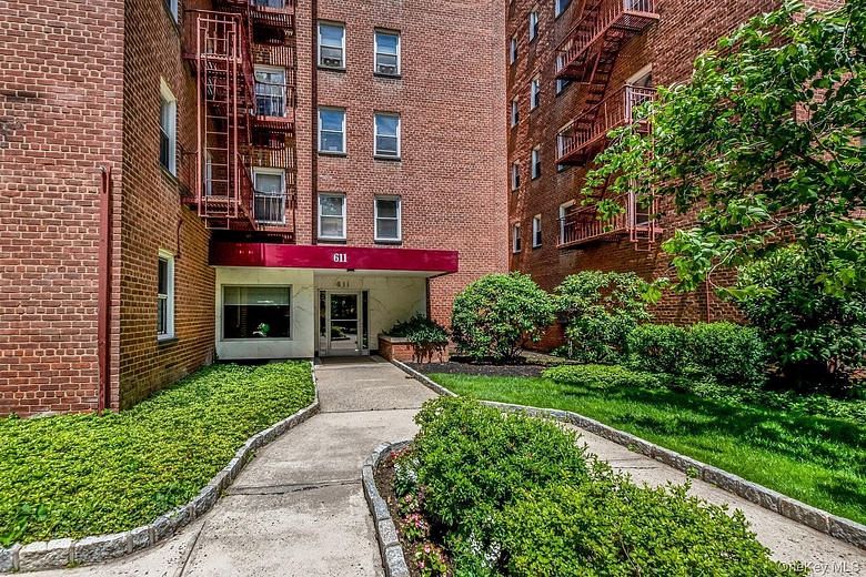 611 Palmer Road #5O