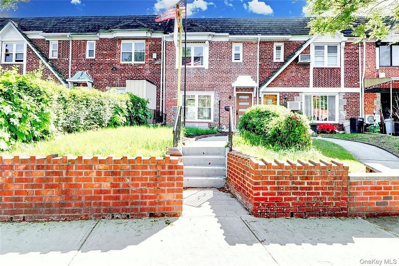 6110 84th Street