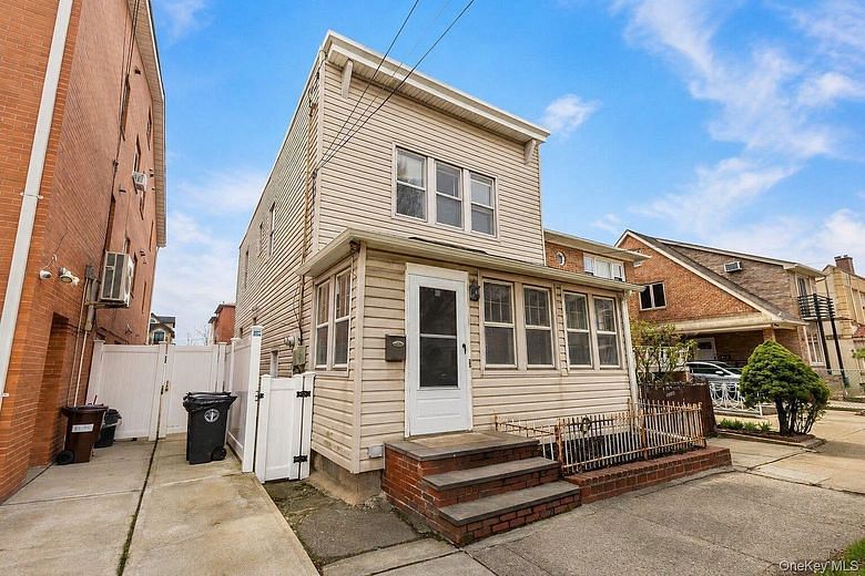 6117 165th Street