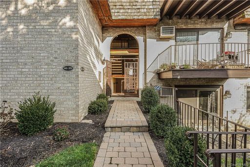 Image 1 of 22 for 555 Central Park Avenue #351 in Westchester, Scarsdale, NY, 10583