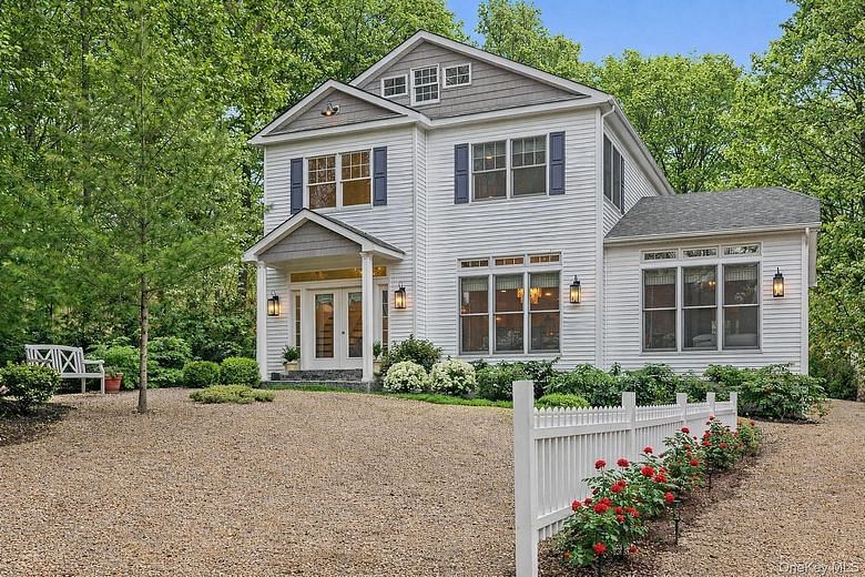 612 Stephen Hands Path