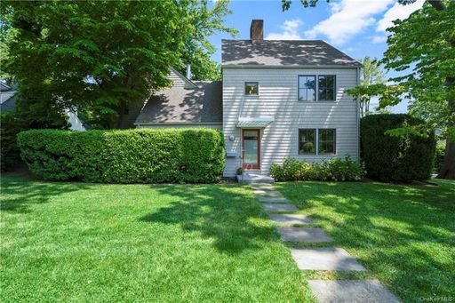 Image 1 of 26 for 616 Walton Avenue in Westchester, Mamaroneck, NY, 10543