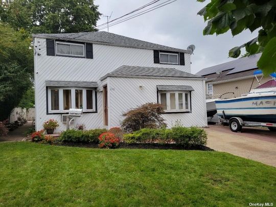Image 1 of 24 for 619 Dartmouth Street in Long Island, Westbury, NY, 11590