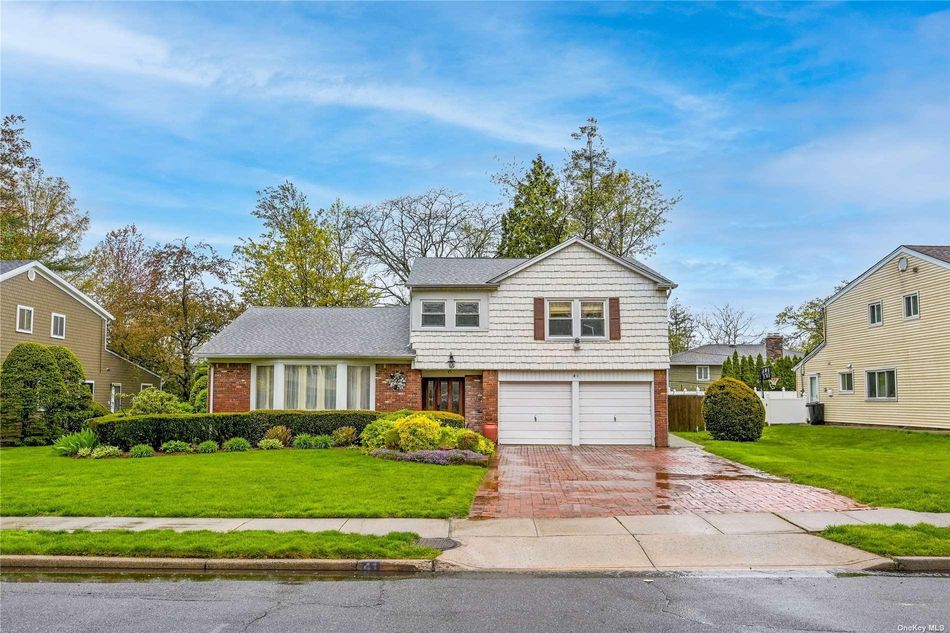 Image 1 of 21 for 41 Meadowfarm Road in Long Island, Manhasset Hills, NY, 11040