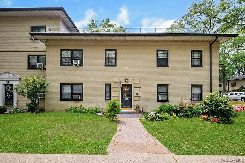 62 Manchester Road #2L