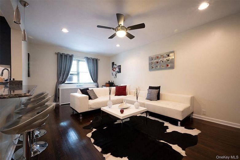 62 Manchester Road #2L