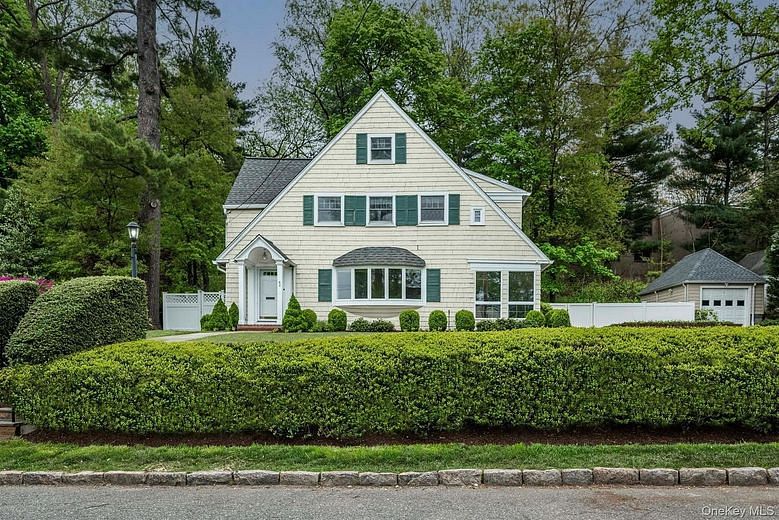 62 Summit Avenue
