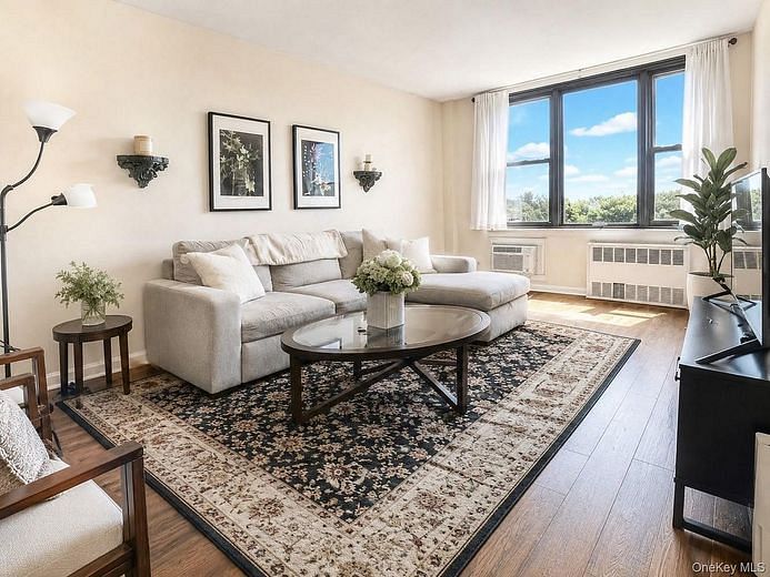 6200 Riverdale Avenue #7A