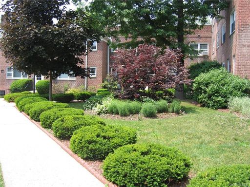 Image 1 of 6 for 6 Leewood Circle #1R in Westchester, Eastchester, NY, 10709
