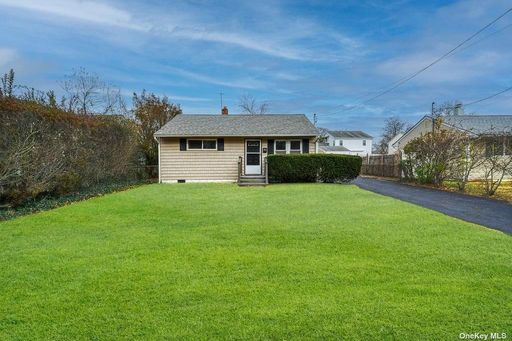 Image 1 of 28 for 625 Montauk Highway in Long Island, Oakdale, NY, 11769