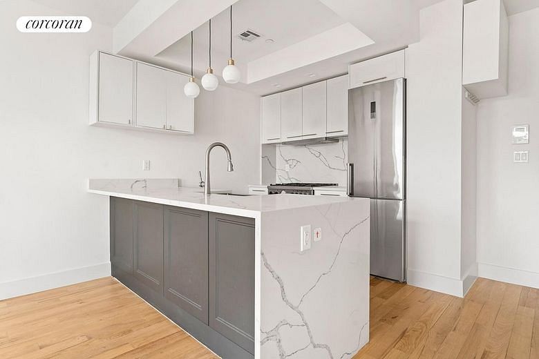 627 Dekalb Avenue #5B