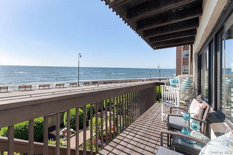 627 Oceanfront #A