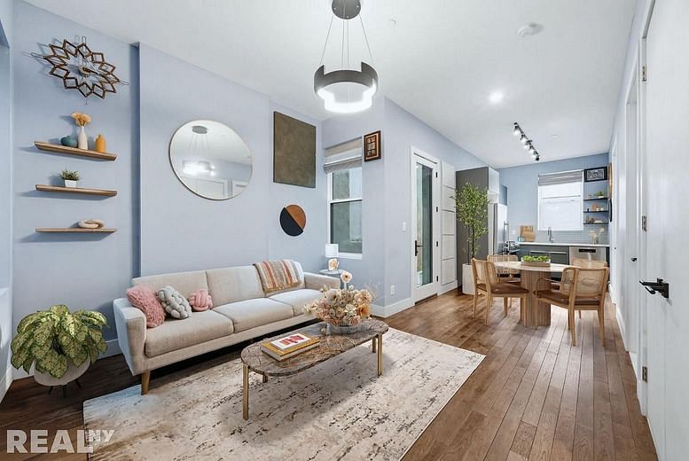 627 Wilson Avenue #2