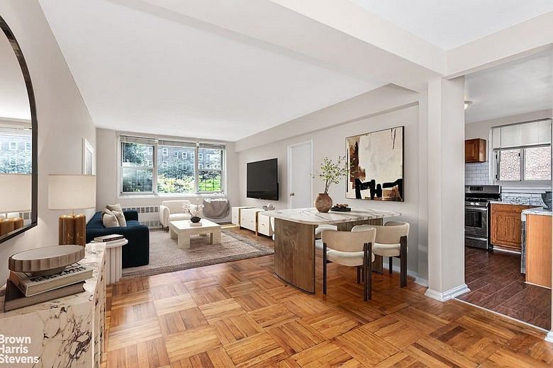 629 Kappock street #2P
