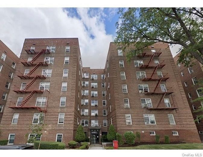 63-85 Woodhaven Blvd #1A2