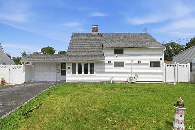63 Blacksmith Rd