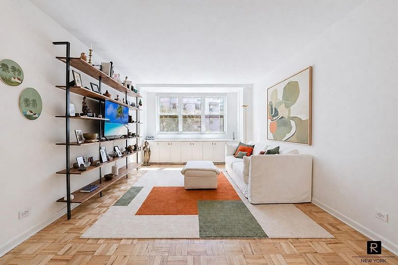 63 East 9th Street #4O