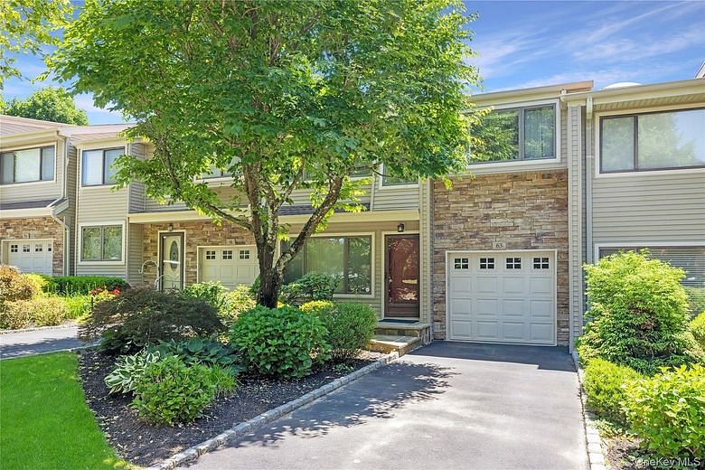 63 Lisa Drive