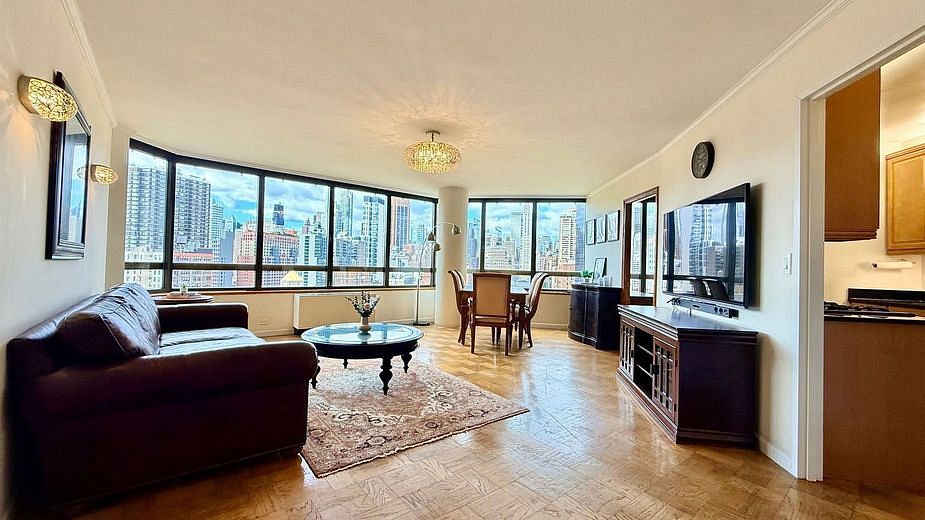 630 First Avenue #18L