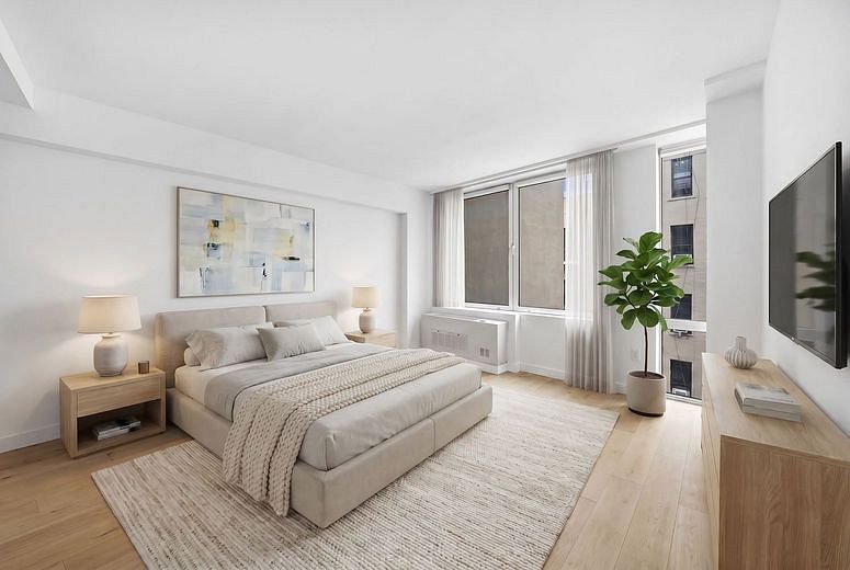 631 East 9th Street #5B