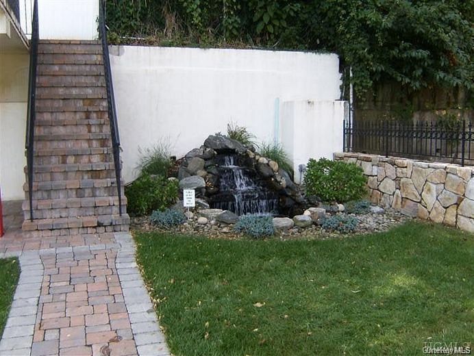 632 Warburton Avenue #6K