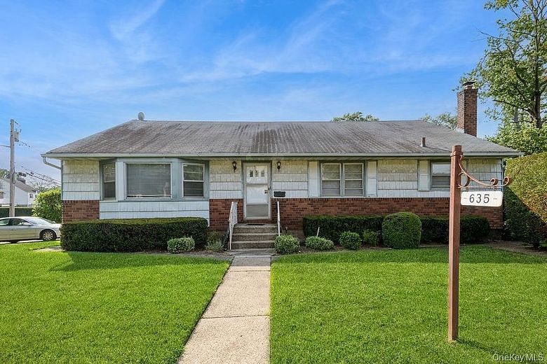 635 Hempstead Avenue