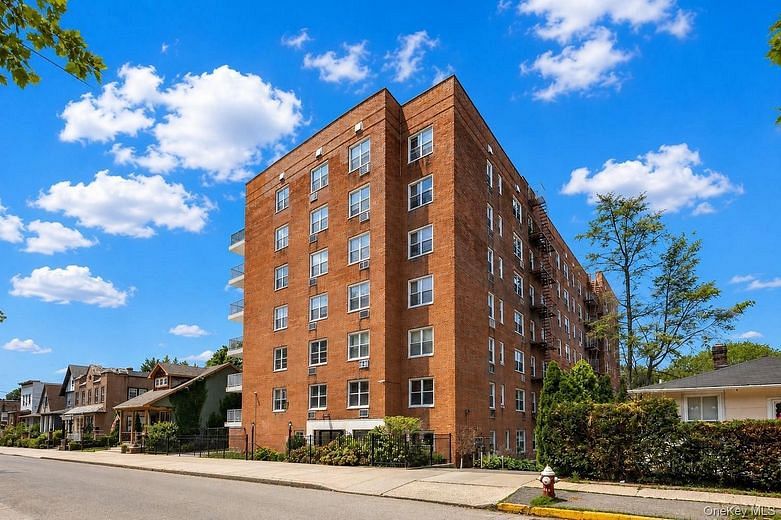 636 N Terrace Avenue #3-E