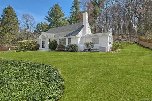Image 1 of 36 for 636 Quaker Road in Westchester, Chappaqua, NY, 10514