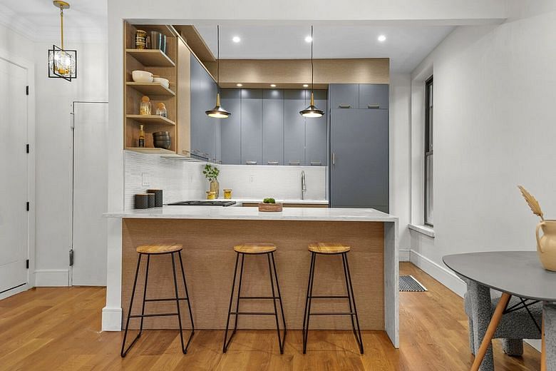 636 Warren Street #2L