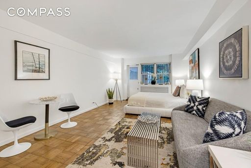 Image 1 of 7 for 321 East 45th Street #1C in Manhattan, New York, NY, 10017