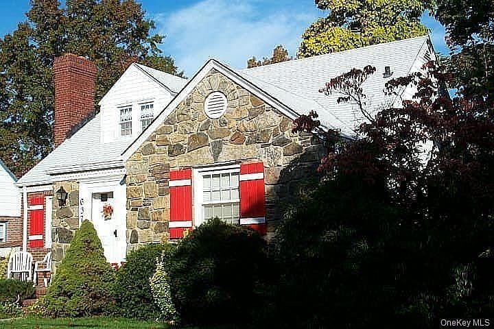 637 Stratford Road