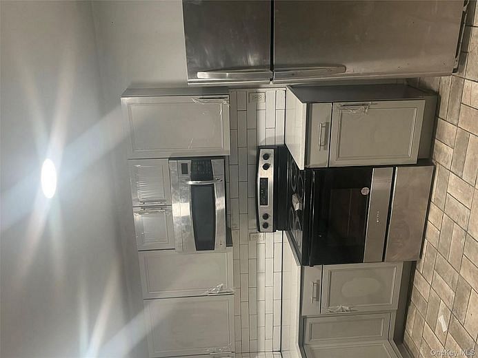 637 Veterans Highway