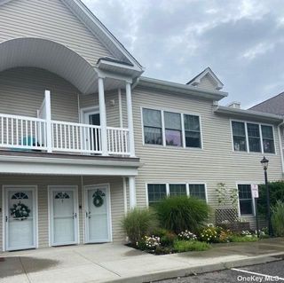 Image 1 of 21 for 619 Broadway #8 in Long Island, Amityville, NY, 11701