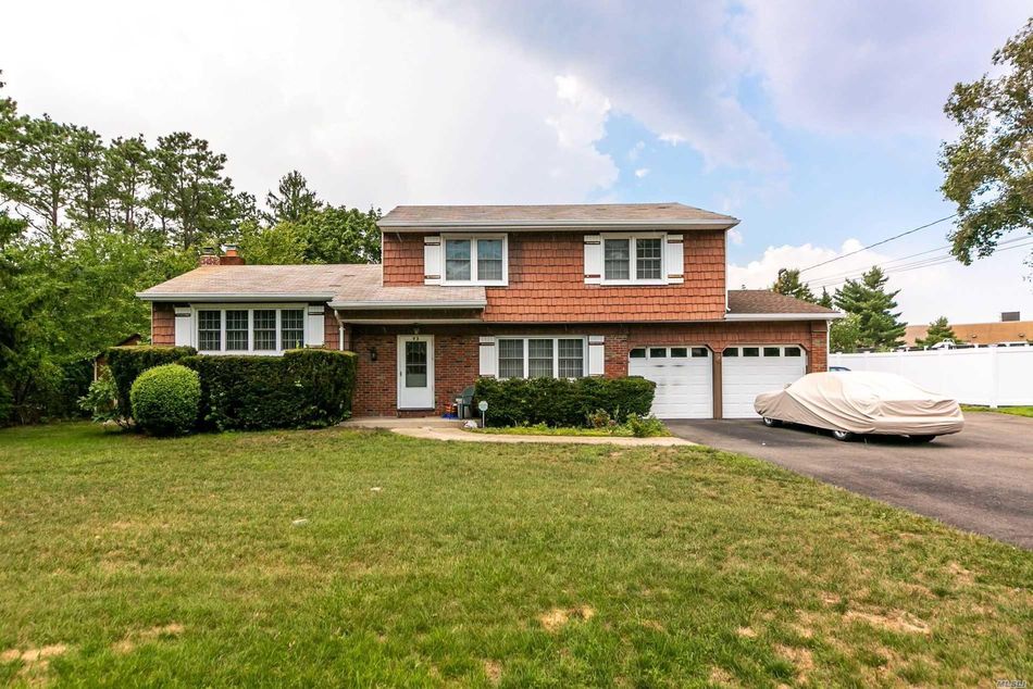 Image 1 of 19 for 93 Hill Drive in Long Island, Bohemia, NY, 11716