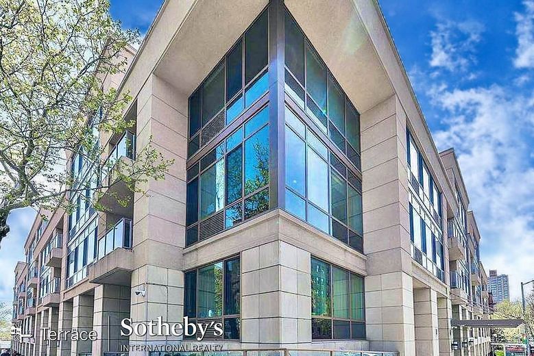 64-05 Yellowstone Boulevard #403