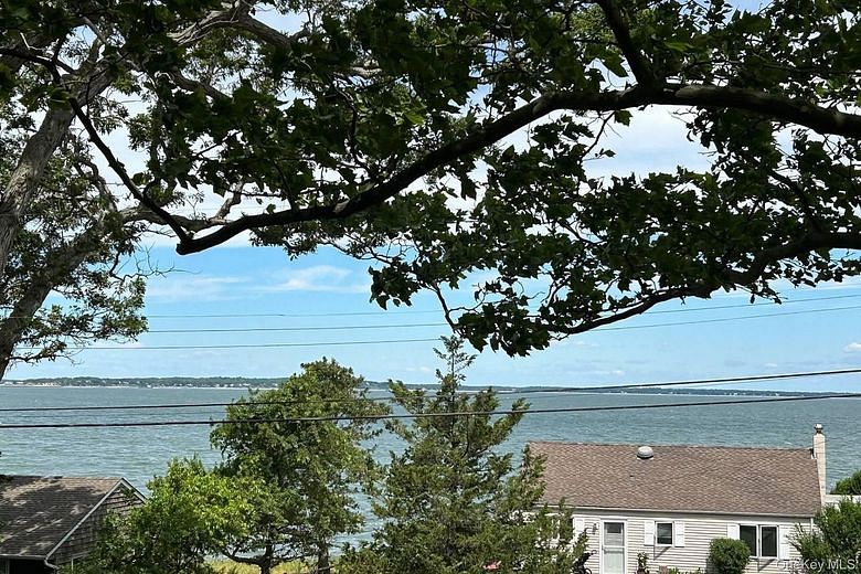 64 E Shore Road
