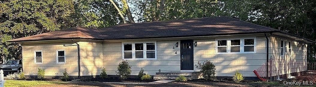 64 Lincoln Avenue