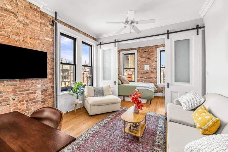 64 Macdougal Street #22