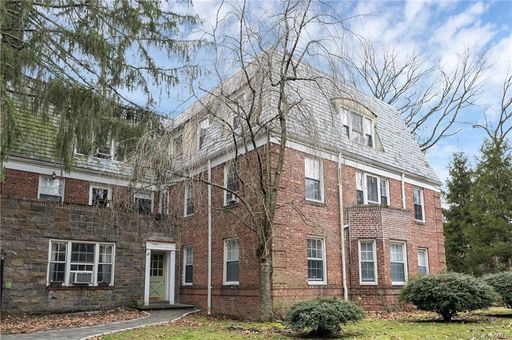 Image 1 of 24 for 64 Pinewood Road #2D in Westchester, Hartsdale, NY, 10530