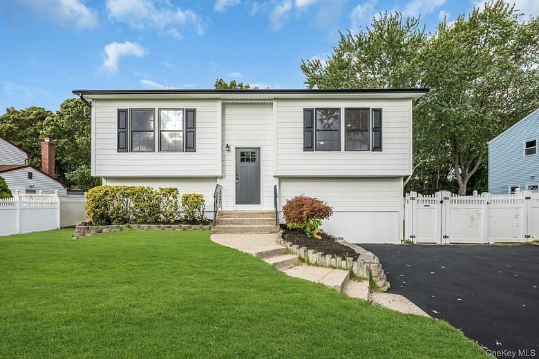 64 Skylark Drive