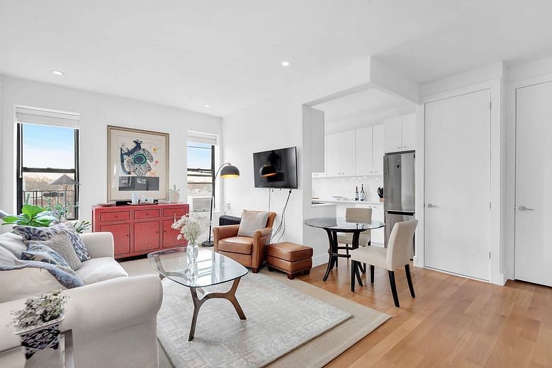 640 Ditmas AVENUE #17