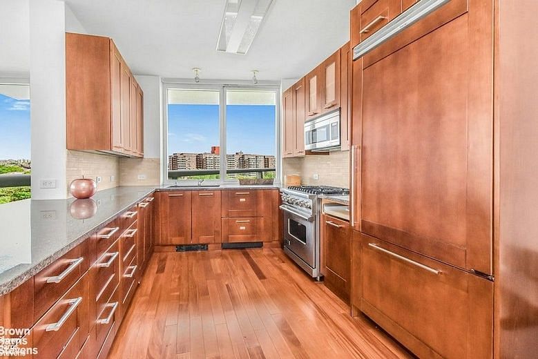 640 West 237th Street #10C